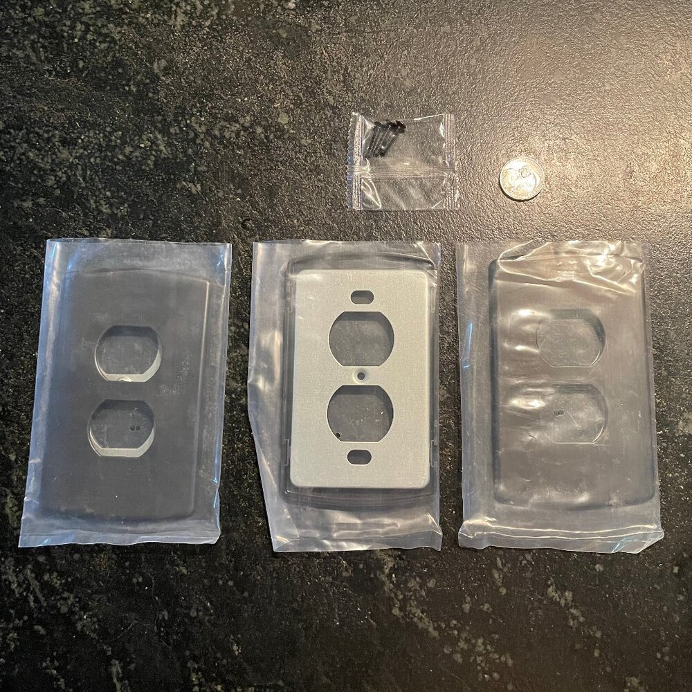 Concealed Mount Outlet Covers (3) Matte Black (NWOT)